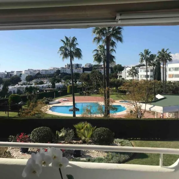 Cozy Apartment in Miraflores, Mijas, khách sạn ở La Cala de Mijas