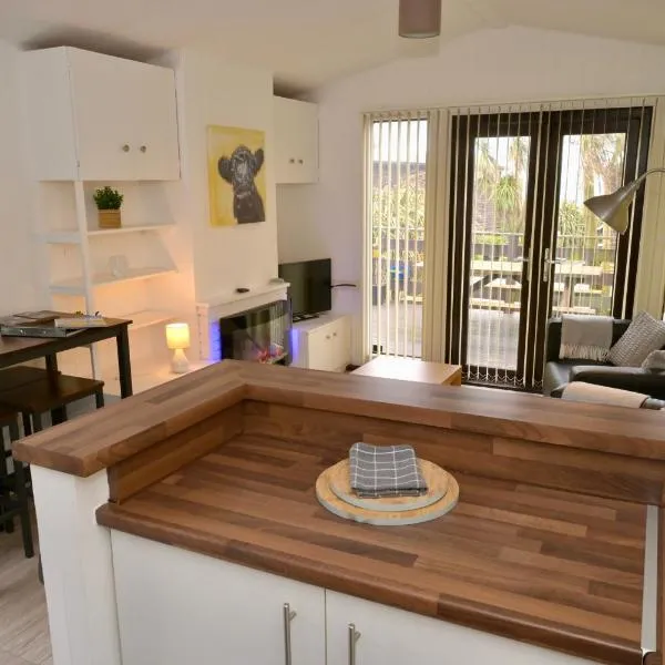 Bunnahabhain 5 - Farm Stay - Stunning sea and rural views, hotel v destinaci Stranraer