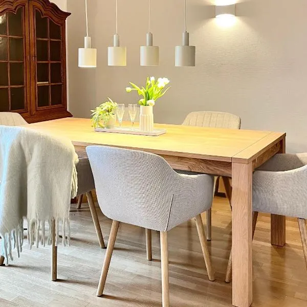 Top Lage, Familienfreundlich mit Garten & Parkplatz - bis zu 6 Pers - Family & Friends LODGE, hotel i Grömitz