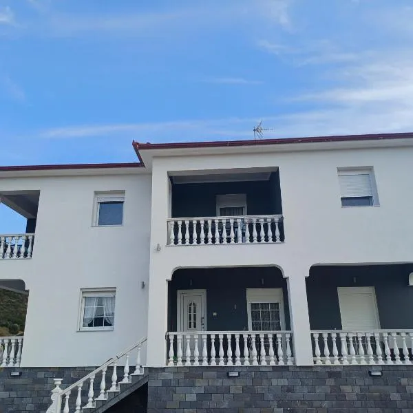 Summer Paradise، فندق في Paralia Sikias