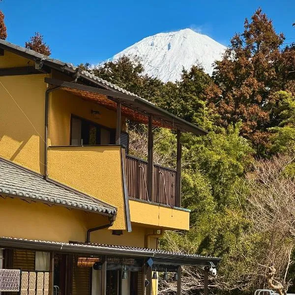 Shiraito Garden A Private Retreat Near Shiraito Falls with Mt Fuji Views、富士宮市のホテル