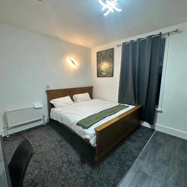 Room 8 NG3 2AZ, hotel in Nottingham