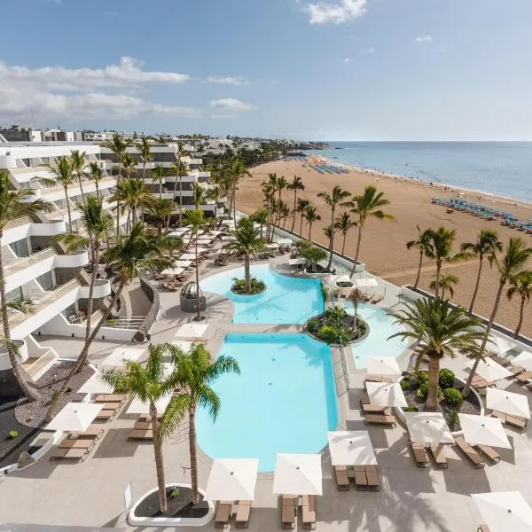 Plus Fariones Suite Hotel, hotel v destinaci Puerto del Carmen