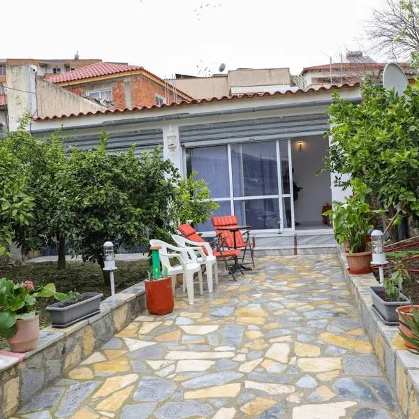 Apartment Renata, hotel in Berat