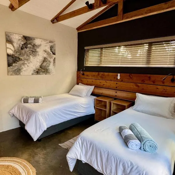 Modern Cosy Apartment, hotel in Plettenberg Bay