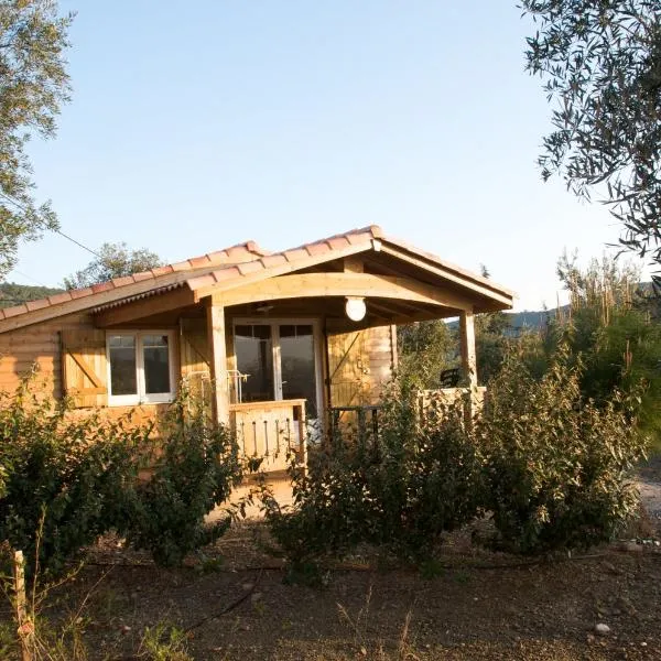 Les chalets du Relais d'Aguilar, viešbutis mieste Tuchan