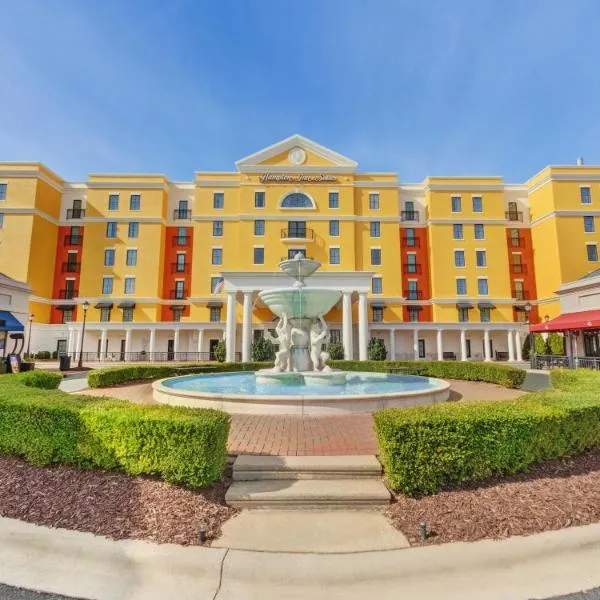 Hampton Inn & Suites South Park at Phillips Place, hotel di Charlotte