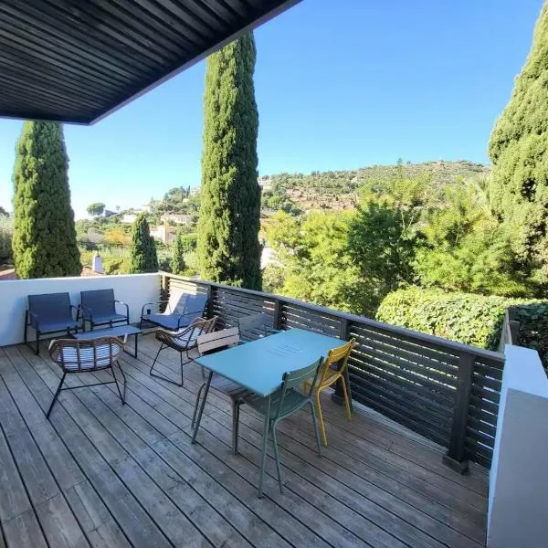 La Fossette - T2 avec terrasse, parking et wifi, hotel v destinaci Le Lavandou