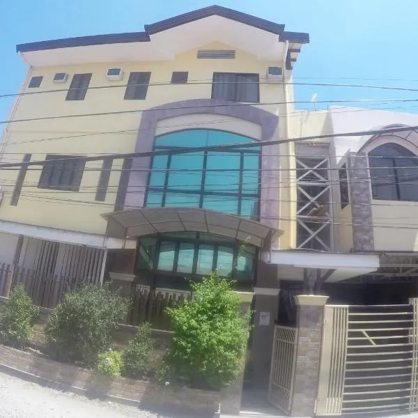 Haus Of Tubo Davao, ξενοδοχείο σε Lubogan