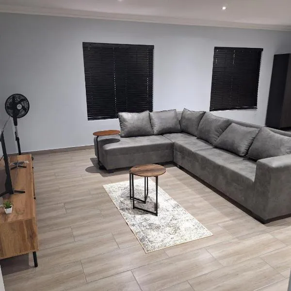 Skyline Unit1, khách sạn ở Edenvale