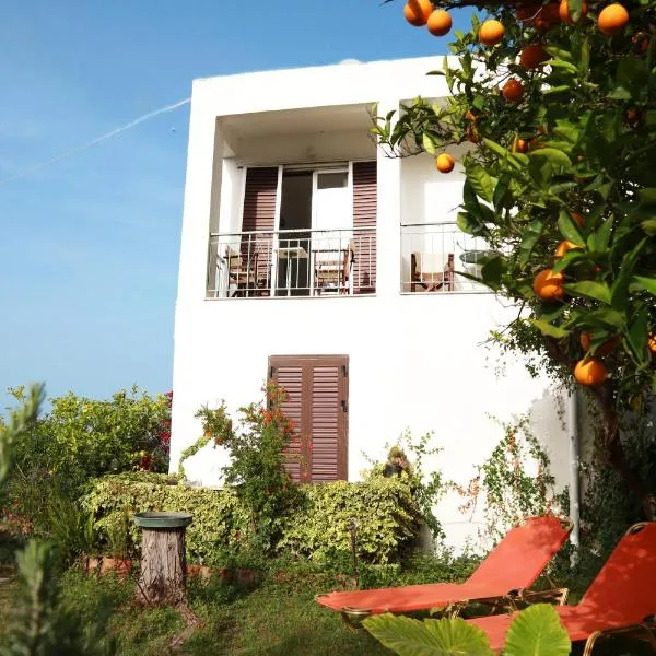 Atlantis Rooms, hotel in Ágios Konstantínos