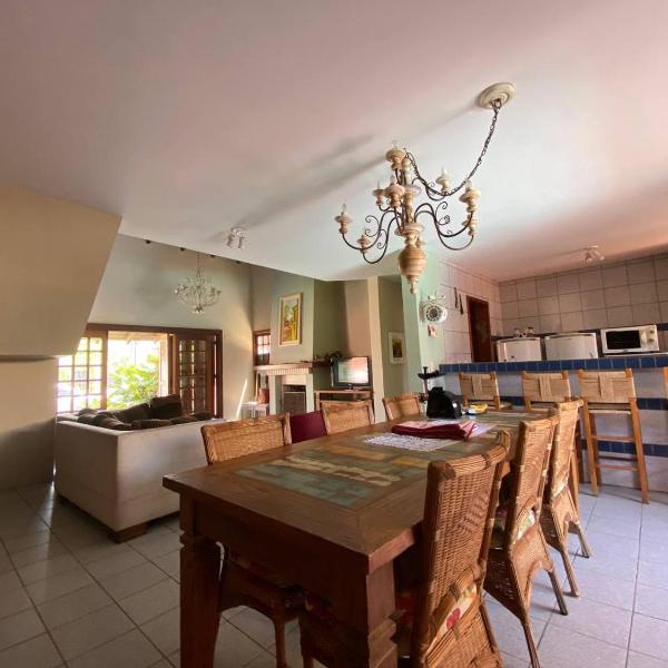 Casarão Espaçoso com Piscina e Churrasqueira Perfeito para Família e Amigos - Foto 5