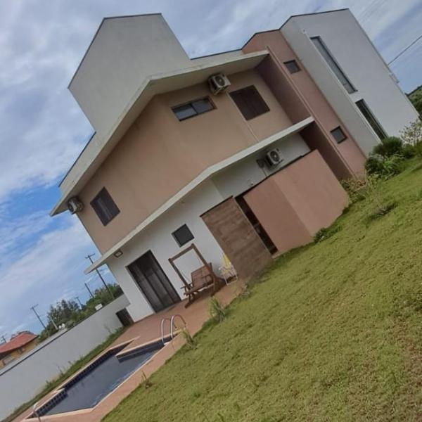 Paraíso aconchegante com piscina - Foto 2