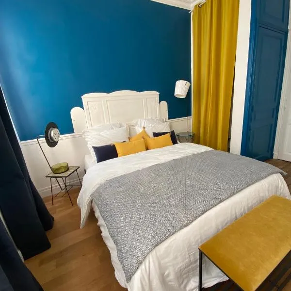 Chambre bleue et or 16m2 chez l'habitant dans appartement 100m2 centre ville, hotel v destinaci Rennes