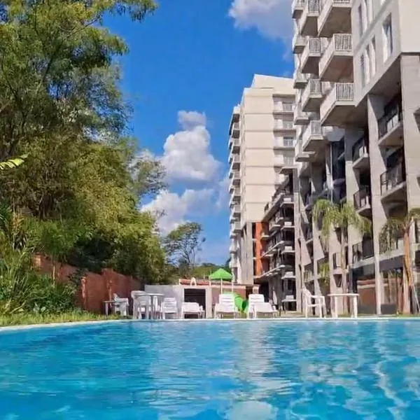 Dpto Resort zona aeropuerto, hotel in Luque