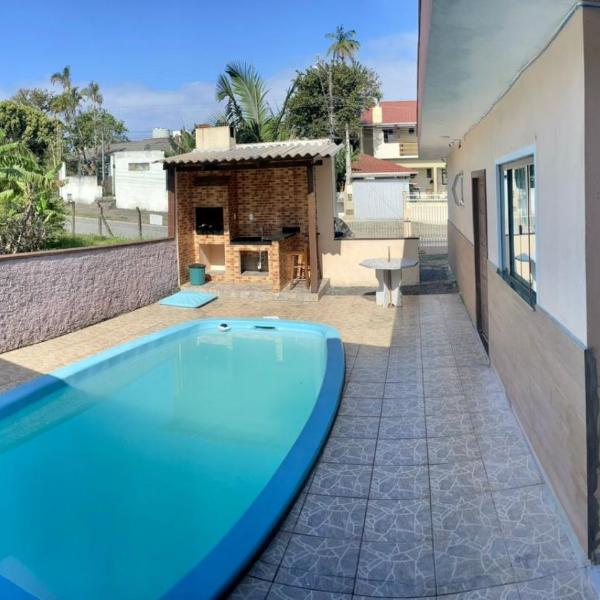 Casa com piscina