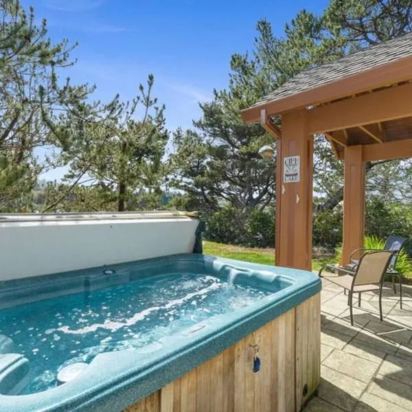 Lakeside Retreat Hot TubSUPNear Beach, hotel u gradu 'Rockaway Beach'