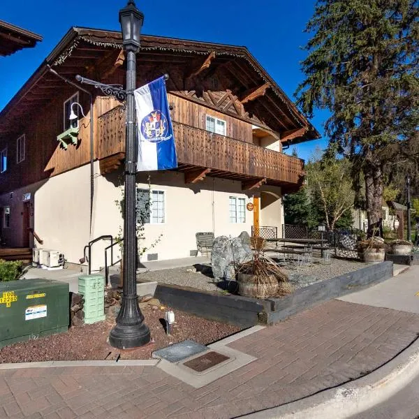 Snowcreek Suite - Aspen - Hot Tub - Kitchenette, hotel in Leavenworth