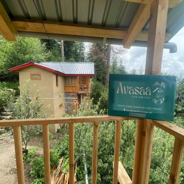 Avasaa Café and Stay, hotel v destinaci Jibhi