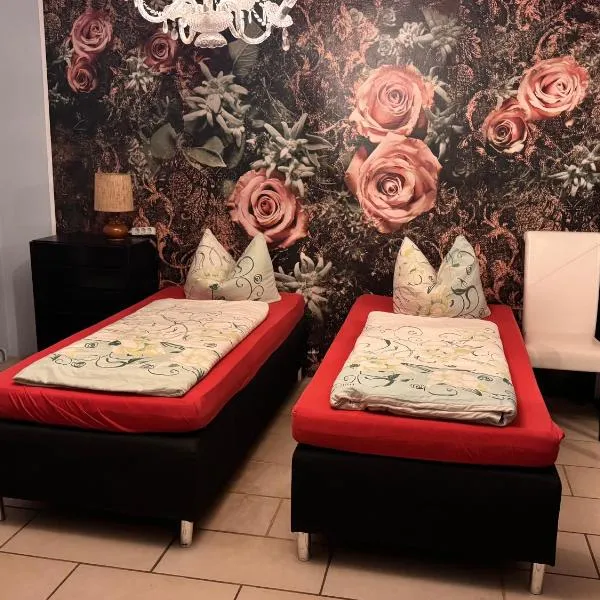 Bauernhof Privatzimmer Hortus Sandrine Gemeinschaftsbad Free WiFi, hotel in Hausbreitenbach