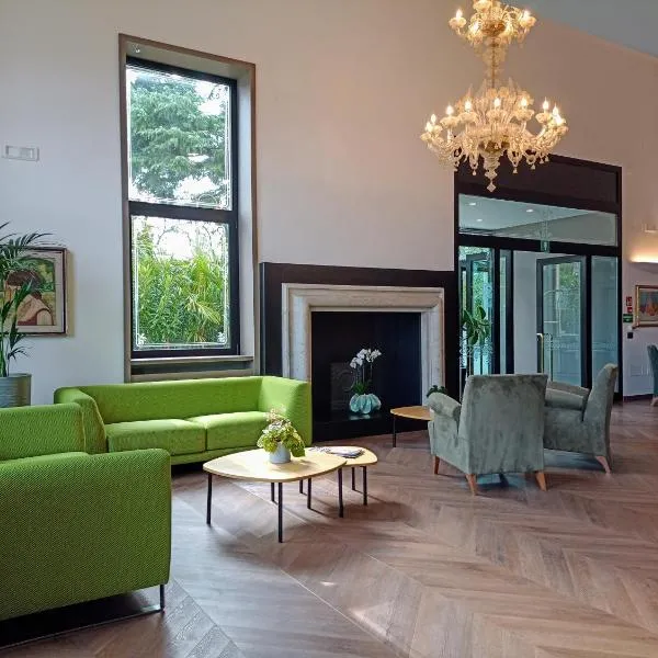 Hotel Villa Maria, Hotel in Desenzano del Garda