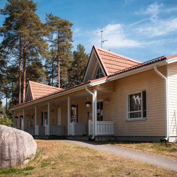 Kitinrivi B&B, hotel in Kannus