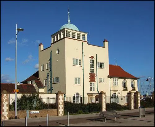 Royal Norfolk & Suffolk Yacht Club、ローストフトのホテル