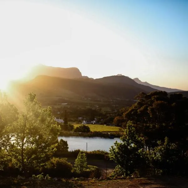 MontMartre Chalets & Venue, hotel in Franschhoek