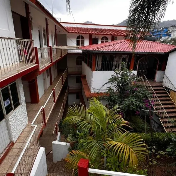 Hotel San Jose en Juquila, hotel in Santa Catarina Juquila