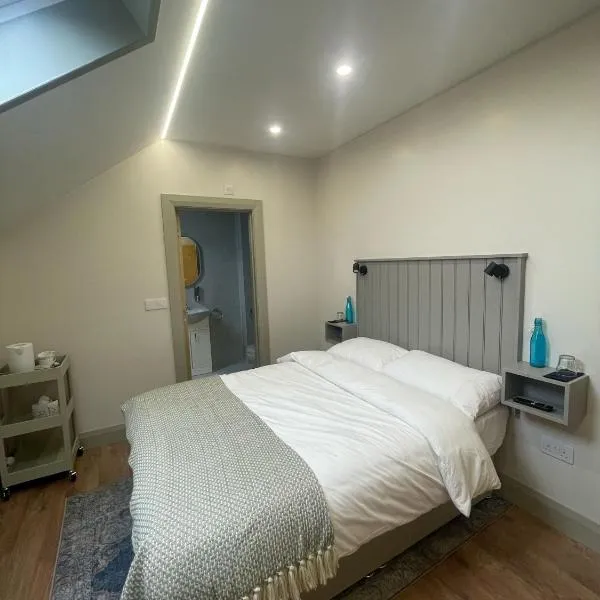 Gills Courtyard Accommodation, hotel v destinaci Crossmolina