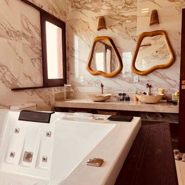 Triplex frente mar, com rooftop, piscina e jacuzzi! - Foto 3