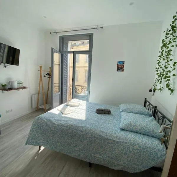 Charming Cosy Studio in Beziers town centre – hotel w Béziers