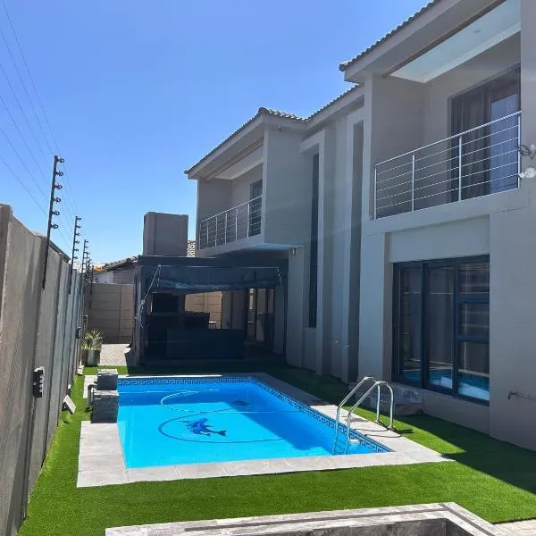 Enclaves Villa, hotel in Cape Town