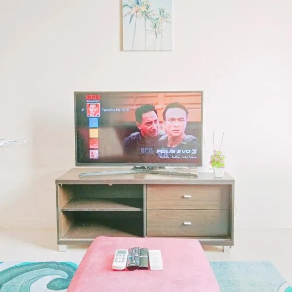 F1-32-01 NeonNestTamarindSuiteWiFiNetflixFreeParking, hotel in Cyberjaya