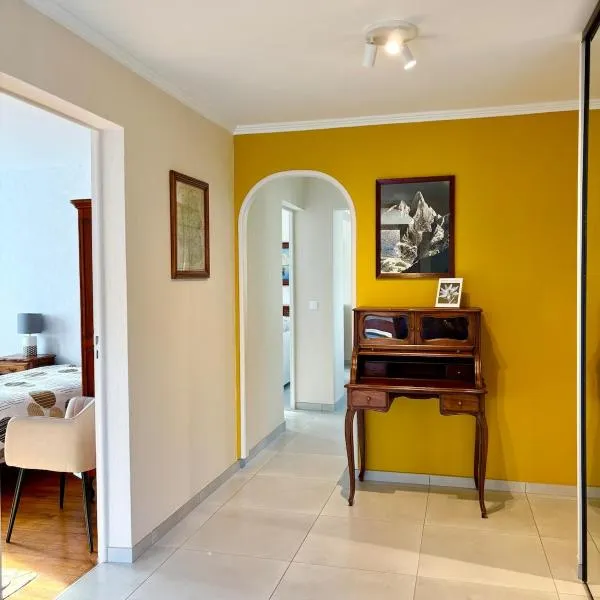 Lovely apartment in Albertville, hotel v destinaci Albertville