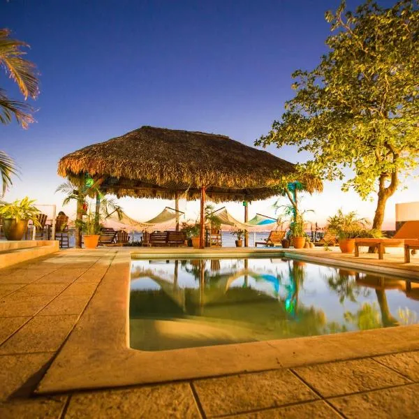 Casa la barra surf resort, hotel in Miramar