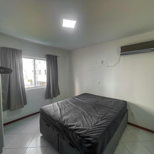 Amplo apartamento em residencial com piscina - 0455 - Foto 2