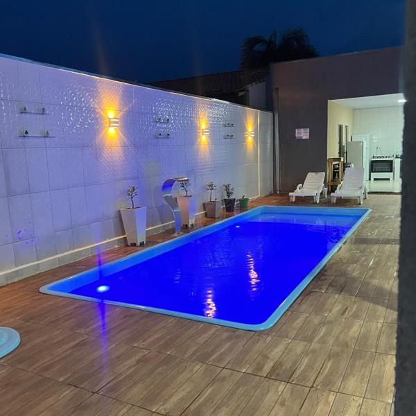 Casa com Piscina Aquecida, Churrasqueira e Wi-Fi - Perto do Centro