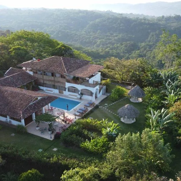 Hacienda Las Vainillas Boutique Hotel, hotel v destinaci Mastatal