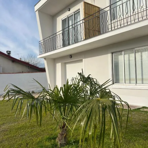 Appartement moderne et spacieux 4, hotel a Carbon-Blanc