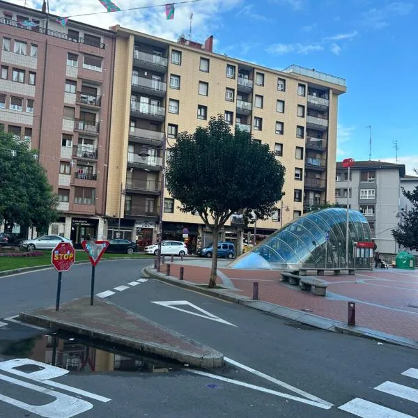 Centrico tu hogar en Bilbao, hotel in Barakaldo