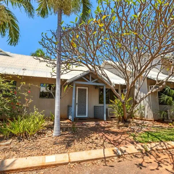 Broome - 2 Bedroom Apartment, hotel in Cable Beach