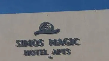 Simos Magic Hotel Apts: Liopetri şehrinde bir otel