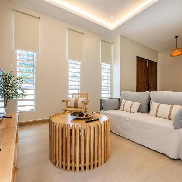 La Ferringhi Villa - Ryokan Collection, by ALV, ξενοδοχείο σε Batu Ferringhi