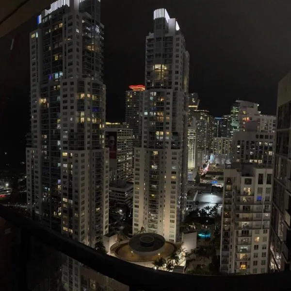 Luxury Suite Heated pool & jacuzzi, hotel in Miami