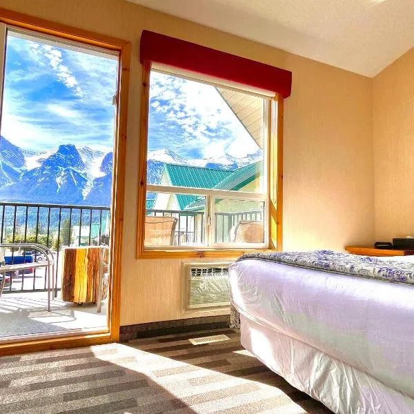 MountainView -PrivateChalet Sleep7- 5min to DT Vacation Home, hotel in Canmore