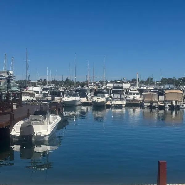 Mandurah Marina Serenity, hotel v destinaci Mandurah