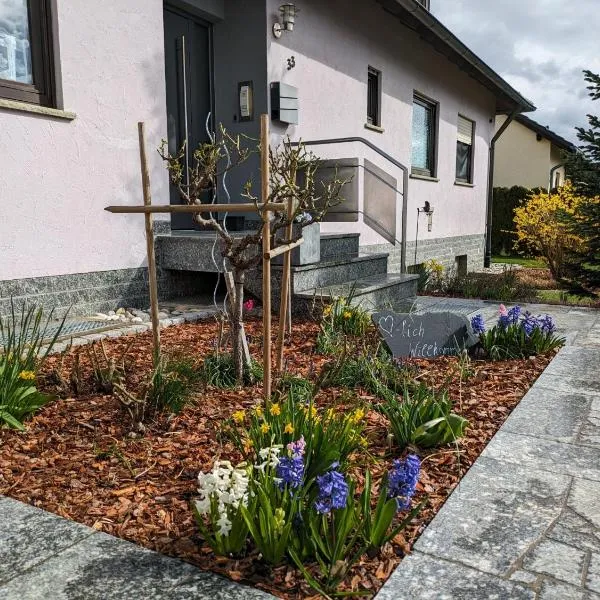 Ferienwohnung Stollburgblick, hotel v destinaci Oberschwarzach