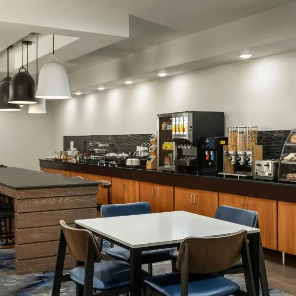 Fairfield Inn & Suites Minneapolis St. Paul/Roseville, hotel in Roseville