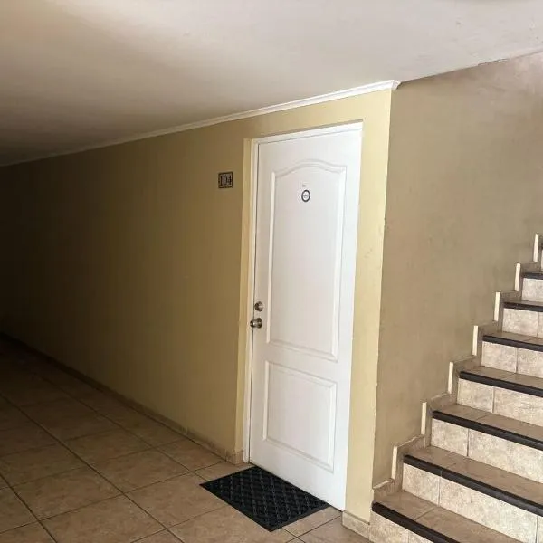 Apartamento por día, hotel in Antofagasta